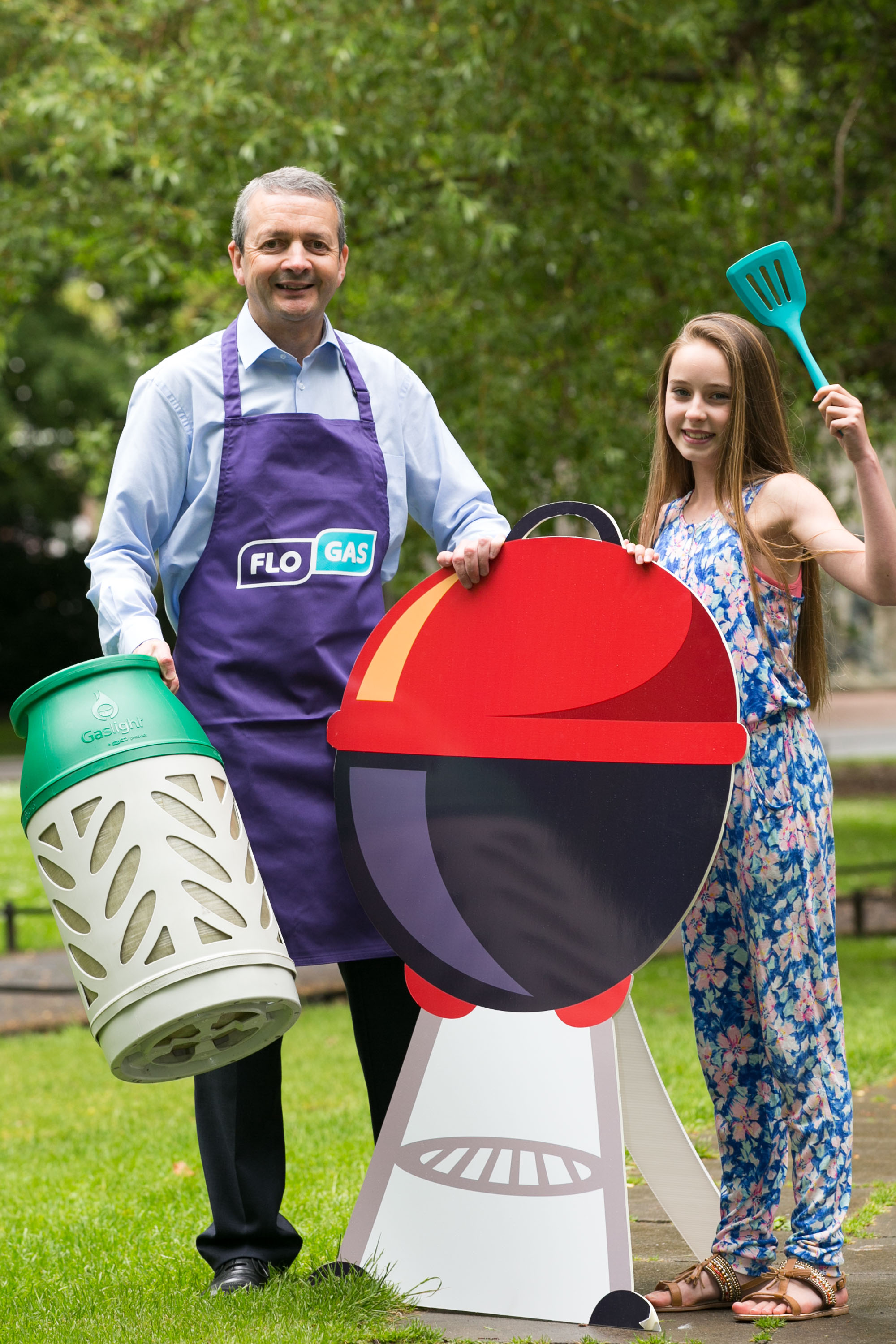 Be a BBQ Hero…Eoin O’Flynn, marketing manager, Flogas Ireland with Robin Keating  at the launch of the BBQ to Beat Cancer Campaign in aid of the Marie Keating Foundation