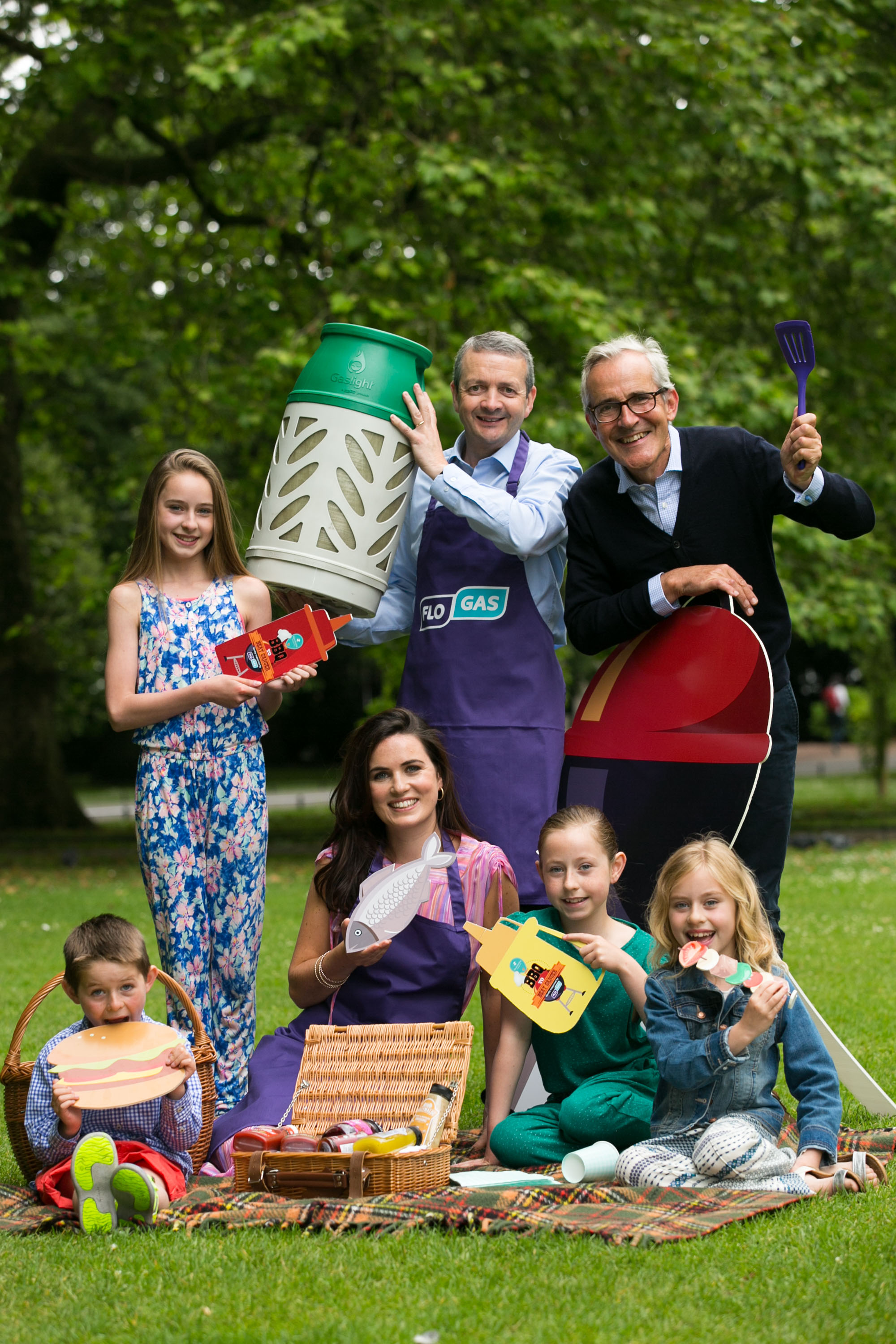 Be a BBQ Hero…Eoin O’Flynn, marketing manager, Flogas Ireland, TV chef Rory O’Connell and Grace Cox of Ballymaloe with some little helpers - Ryan, Robin, Eva and Alex Keating at the launch of the BBQ to Beat Cancer Campaign in aid of the Marie Keating Foundation