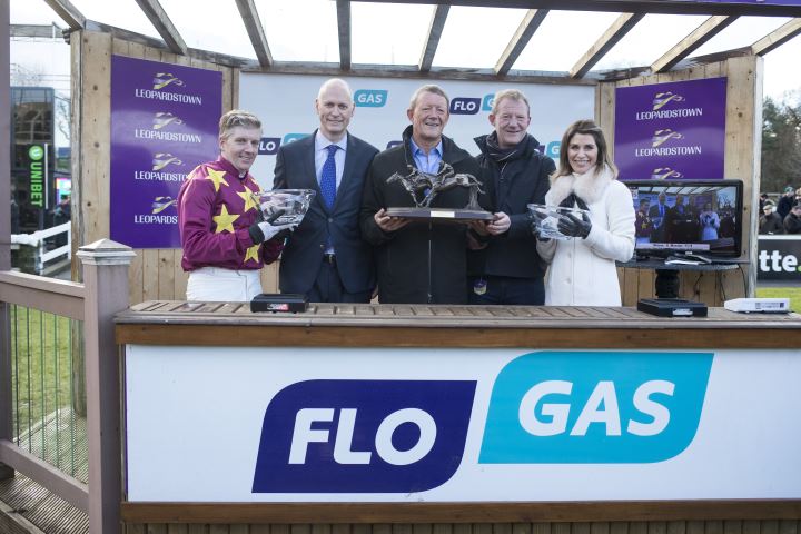 Monalee thrills the crowds in Flogas Novice Chase